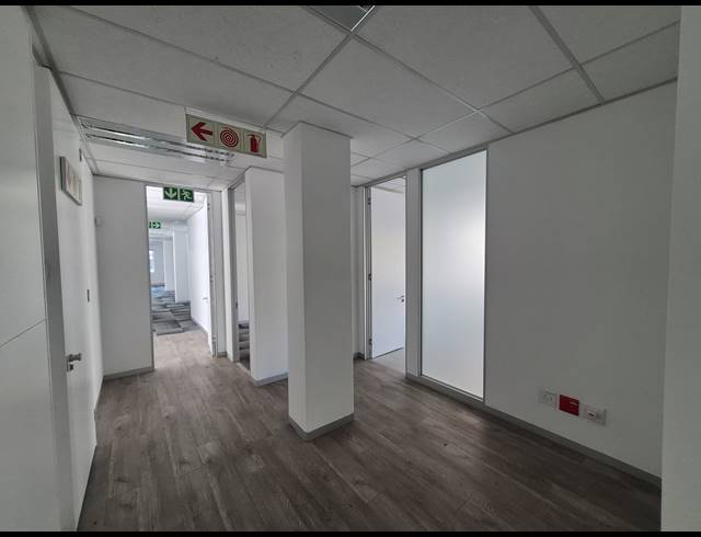 322M² OFFICE TO LET IN SANDTON CENTRAL